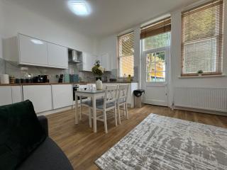 St Johns 2Bedroom Apartment - Londra - 9
