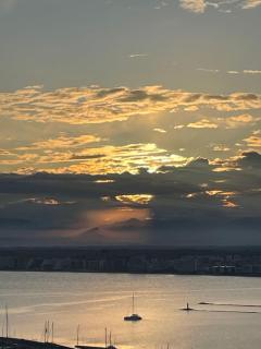 Cozy studio apartment with sea and mountains view - 5