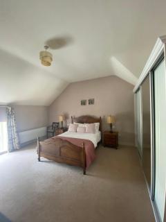 2 Bed Courtyard Apartment at Rockfield House Kells in Meath - Short Term Let - 9