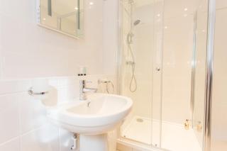 Modern 2 Bedroom Apartment with Parking, Near Headington Hospitals & Oxford Brookes - Oxford - 5