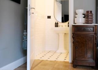 ComeCasa Sforza Chic Stay -10 Min Walk from DUOMO - 6