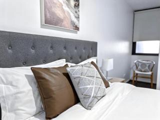 E 9 Essendon North Getaway Near Airport & City - 1