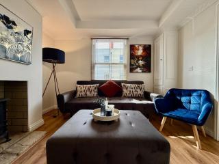 Private 2BR house, Cheltenham Centre & Parking - Cheltenham - 8