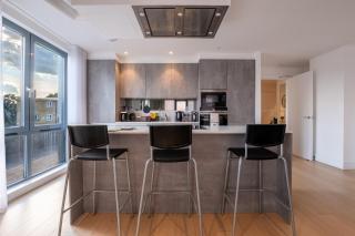 Stylish Penthouse Near Little Venice & Hyde Park - 4