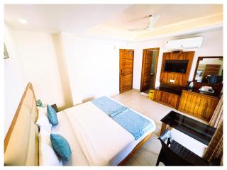 Sea View Hotel Golden Palace Rivera Puri - 3