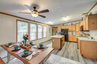 1 Mi to Geneva SP Family Home with Game Room and Yard - 7