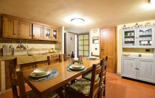 Amazing Home In Seravezza With Private Swimming Pool, Can Be Inside Or Outside - 3