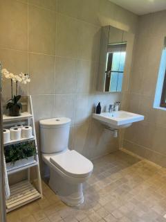 Nestled in the heart of a stunning Suffolk Village - 5