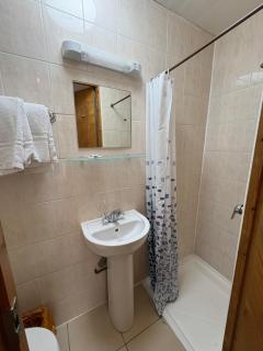 Carlton Hotel annexe - 6