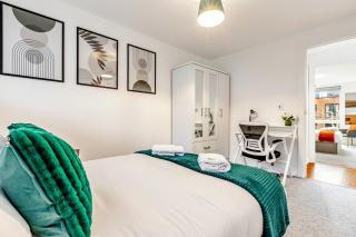 Stylish London Apt with Free Parking and Canal Views - Londres - 7