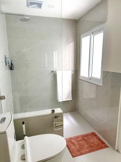 Bright & Cozy 2BHK, Close To Thamel & Swayambhu - 2