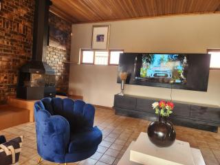 Valley inn guest guest house - 1