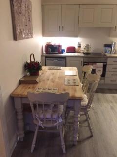 Lilly's Cottage, Lough Rynn - 1