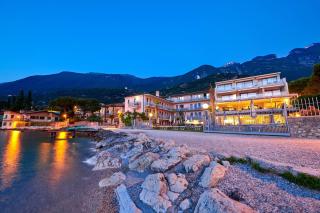 Hotel Castello Lake Front - 1