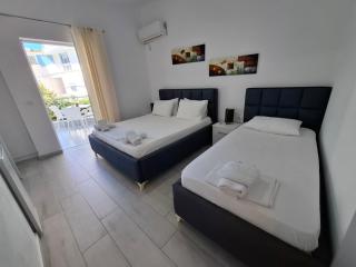 Deka-X Rooms - Saranda - 7