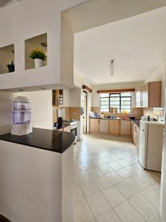 Lavington Budget Ensuite Room 2 - 2