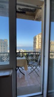 Balcony with Sea View Near Flame Towers - 6