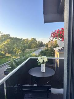 Spacious 2-story apartment - garden & nature & lake - 8