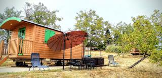 Terra Bulle Hébergement - Roulotte climatisée avec SPA privatif - 4