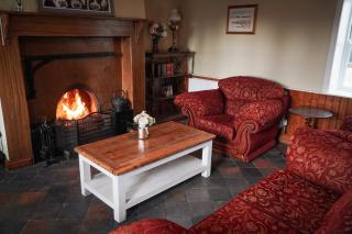 Farmhouse with Hot tub Sleeps7 - 8