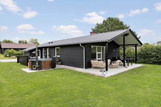 40569 Juelsminde - Pøt Strandby 66 - 0