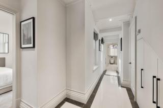 5 Star Kensington Apartment Spacious & Central - 2