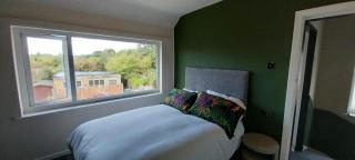 Parkdale-2 Bedroom House in Sheldon Birmingham - 1