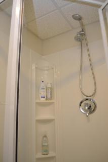 Spacious 2BD near Princeton, Cafes! Family, Backyard, Parking - 2