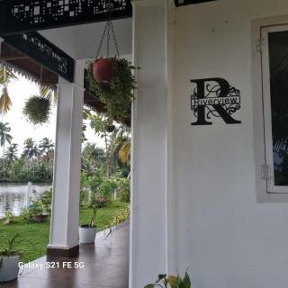 Riverview villa - 9