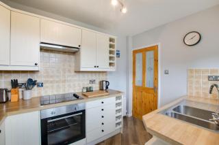 Porthole Cottage - 3