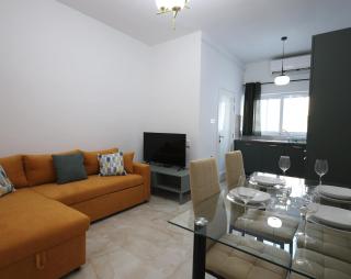 Modernised Top Floor Apartment with Back Balcony - Close to Balluta & Exiles Beach - 0