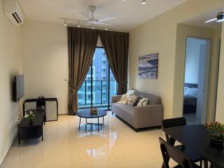 Shelisa's Modern 3BR House at Suria Garden Puchong - 3