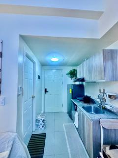 Daday's Cozy Stays in Grand Residences, Kasambagan, Cebu - Città di Cebu - 3