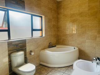 Blue Hazel Guest House - Ezulwini - 7