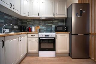 Classic & Charming 2BR, Petralona Metro - 5