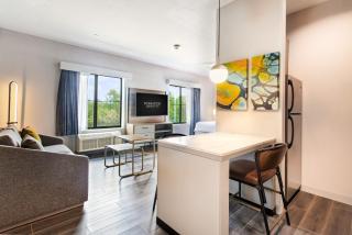Homewood Suites Beaumont - Beaumont - 5