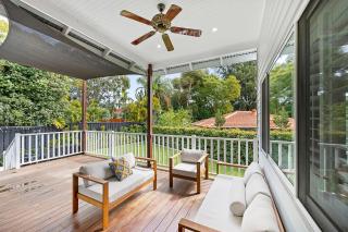 Stunning Bayswater Home Large Deck, BBQ - 9