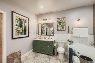 Elegant & Spacious Family Gem with Games, Office, Yard - 7