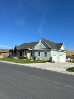 Single Fam Luxury Home, Quiet, Relaxing, 3 Month Minimum - 6