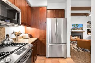 Desert Retreat in Prime Location Legacy Villas #A - 5