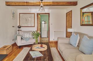 Oakey Cottage - Complimentary Breakfast - 6