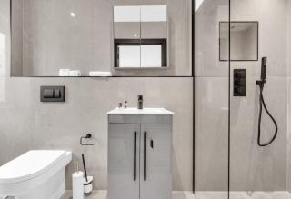 Sia Court, Flat 5 - 4