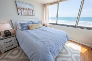 New Low Floor Direct Ocean FrontSands Beach Club! - 8