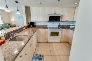 Beachfront condo w pool, hot tub & Kayak - 6