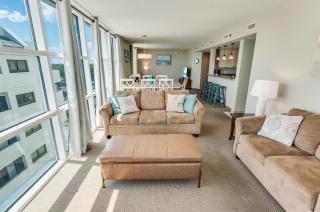 Beachfront condo w pool, hot tub & Kayak - 4