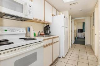 King 1 BR Bay Watch,Direct Ocean Front View,Pools! - 2