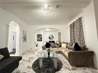 Mayfair Three Bedroom House - 8