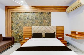 Hotel O Red Blue - Ahmedabad - 5