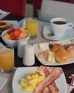 Sol de Oro Hotel & Suites - 2