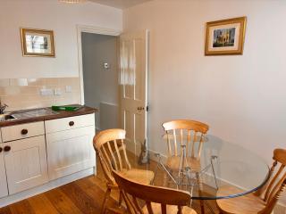 Elegant Riverside Cottage With Free Parking - 3